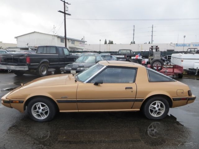 1982 Gold Mazda RX-7 Coupe