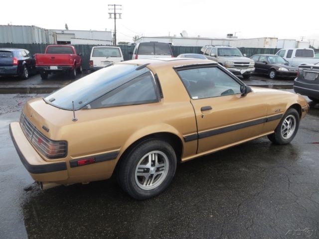 1982 Gold Mazda RX-7 Coupe