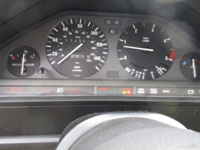 1986 Gold BMW 3-Series Coupe