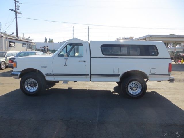 1989 White Ford F-250
