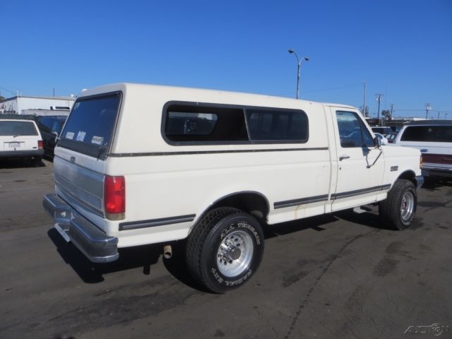 1989 White Ford F-250