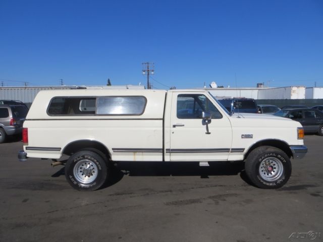 1989 White Ford F-250