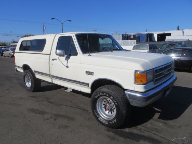 1989 White Ford F-250