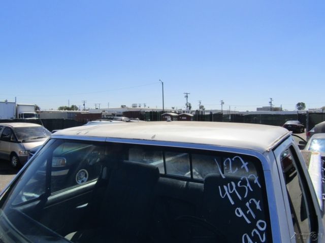 1989 White Ford F-250