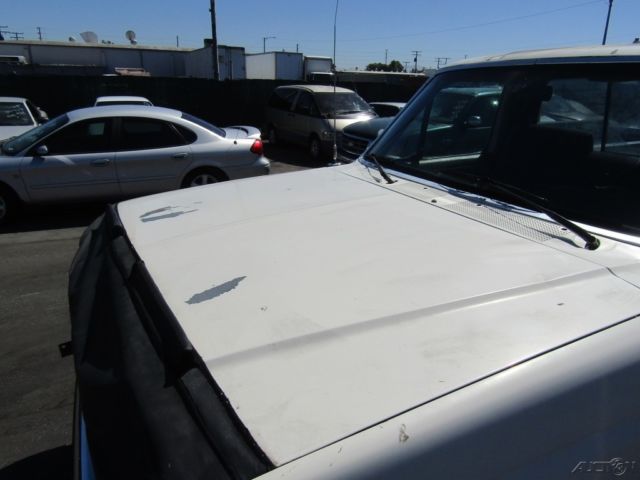 1989 White Ford F-250