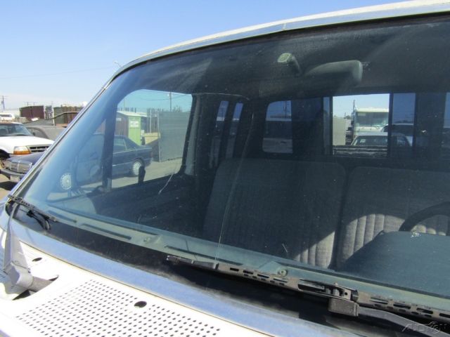 1990 White Ford F-250