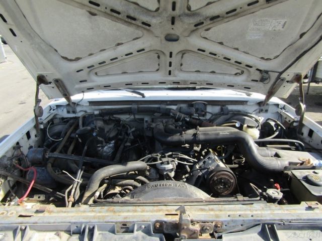 1990 White Ford F-250