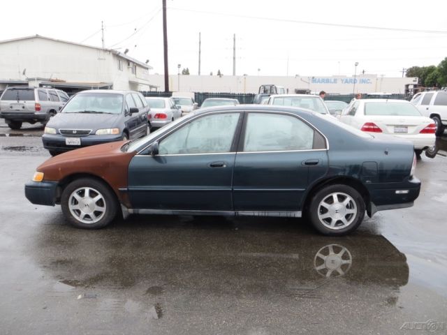1994 Green Honda Accord Sedan