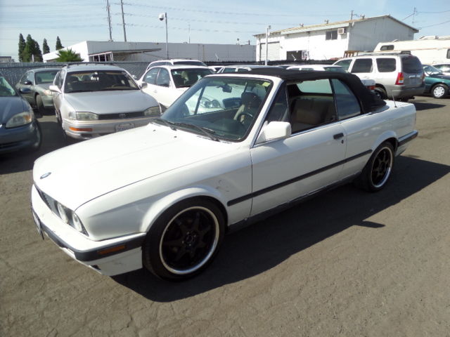 1992 White BMW 3-Series
