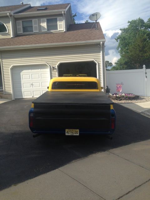 1971 Yellow Chevrolet C-10
