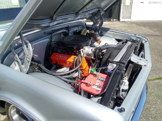1971 Silver Chevrolet C-10 Standard Cab Pickup