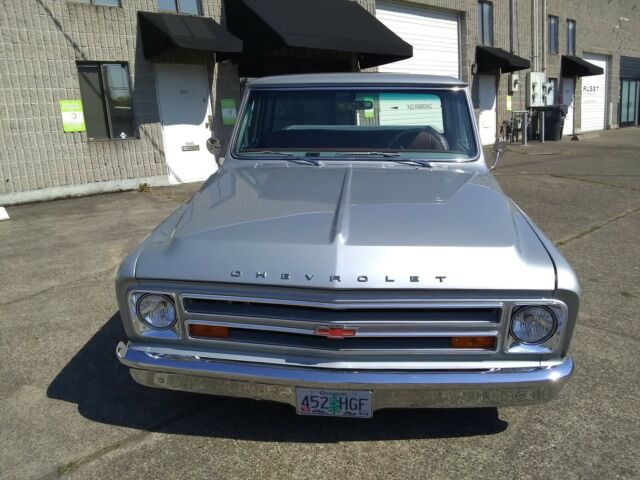 1971 Silver Chevrolet C-10 Standard Cab Pickup