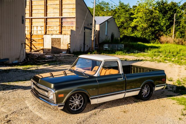 1969 Green Chevrolet C-10 Standard Cab Pickup