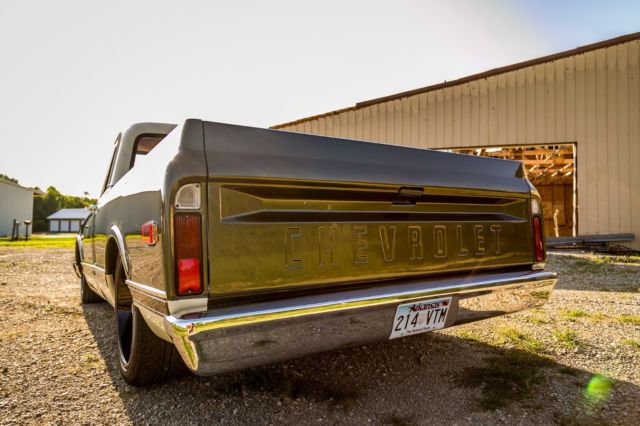 1969 Green Chevrolet C-10 Standard Cab Pickup