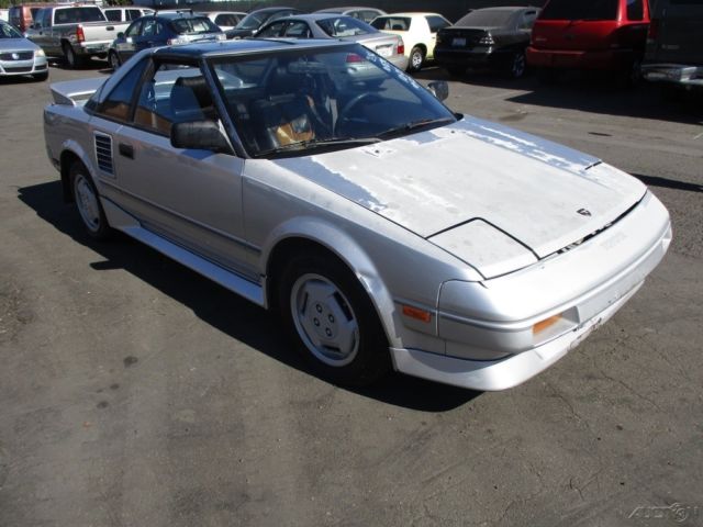 1987 Silver Toyota MR2 Coupe