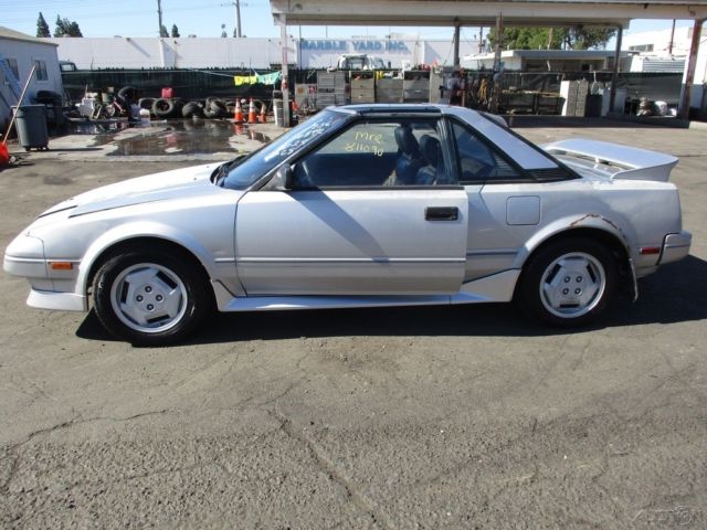 1987 Silver Toyota MR2 Coupe