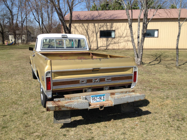 1970 Medium gold and white GMC Sierra 2500