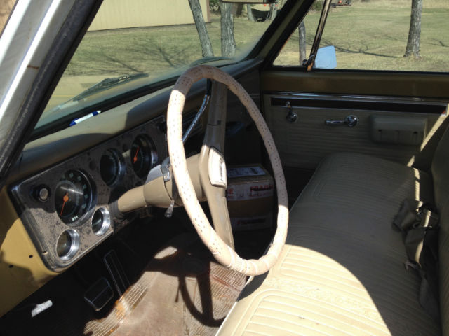 1970 Medium gold and white GMC Sierra 2500