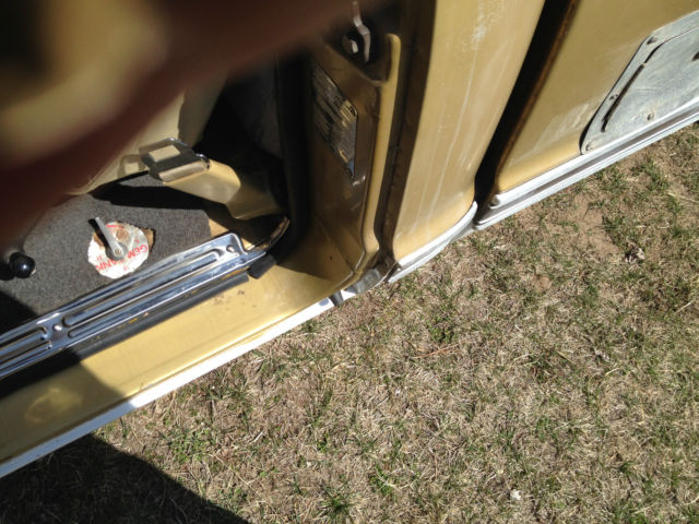 1970 Medium gold and white GMC Sierra 2500