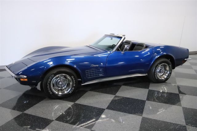 1972 Blue Chevrolet Corvette