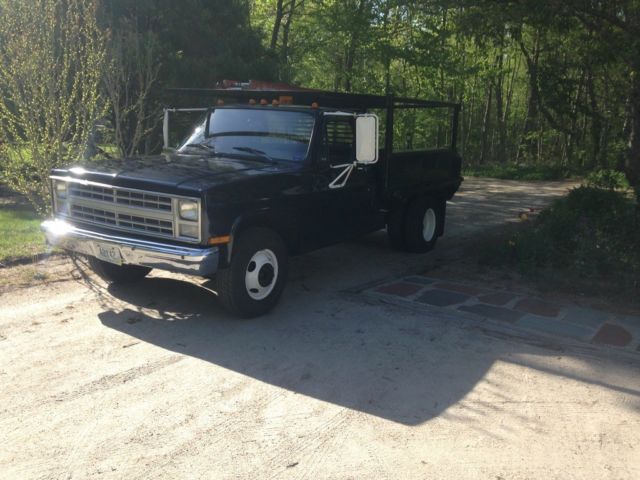 1985 Blue Chevrolet C/K Pickup 3500 Utility body slab