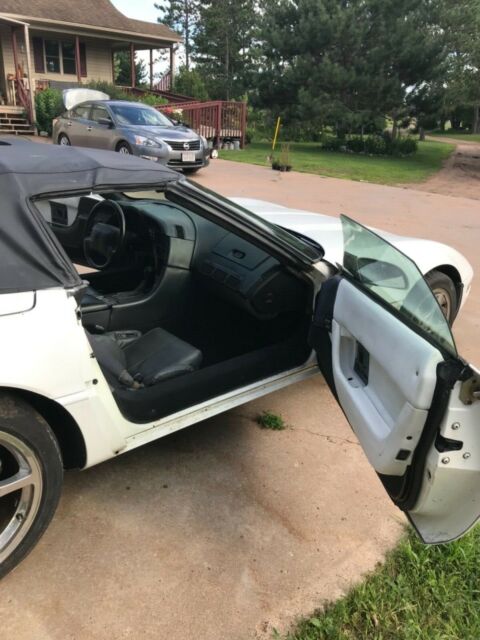1991 White Chevrolet Corvette Convertible