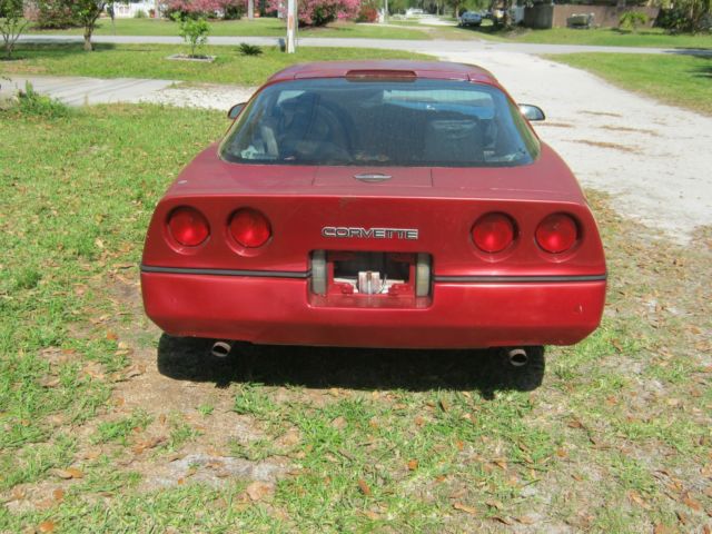 1986 Burgundy Chevrolet Corvette Coupe