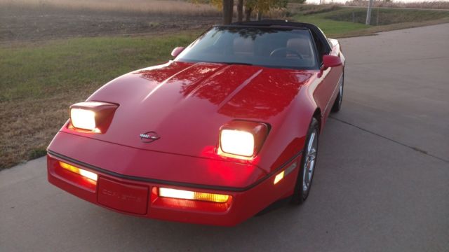 1989 Red Chevrolet Corvette Coupe