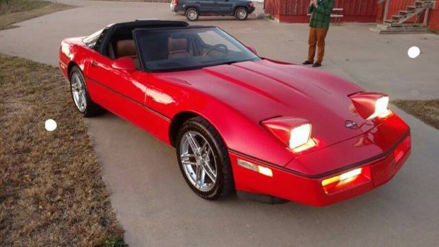1989 Red Chevrolet Corvette Coupe