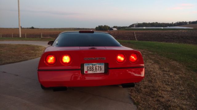 1989 Red Chevrolet Corvette Coupe