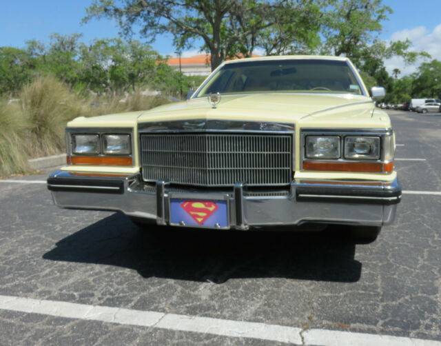 1982 Other Cadillac Fleetwood Sedan