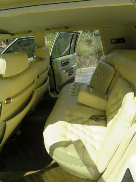 1982 Other Cadillac Fleetwood Sedan