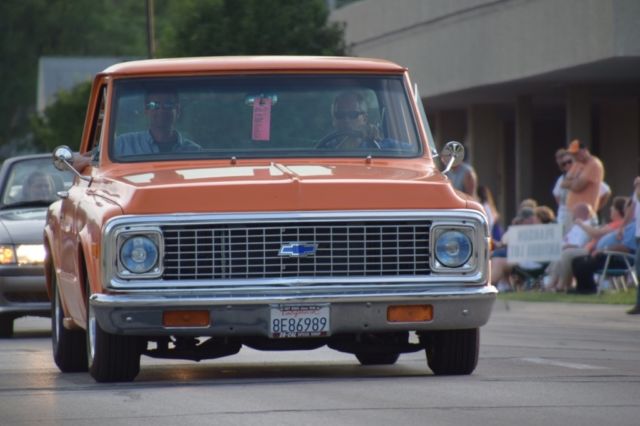 1971 Orange Chevrolet C-10 Standard Cab Pickup