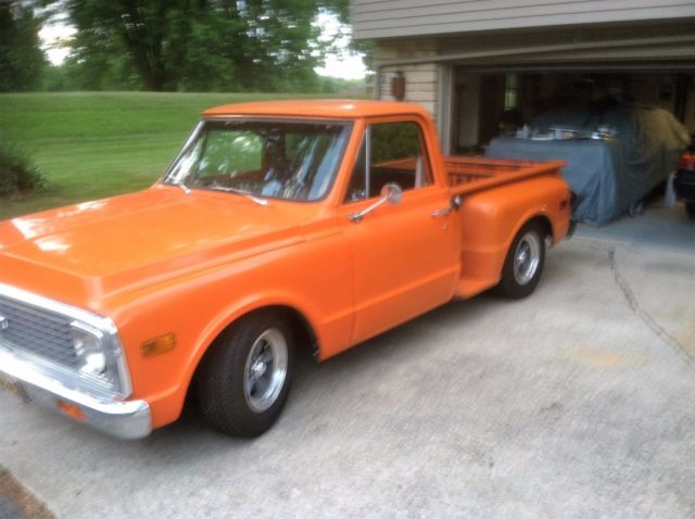 1971 Orange Chevrolet C-10 Standard Cab Pickup