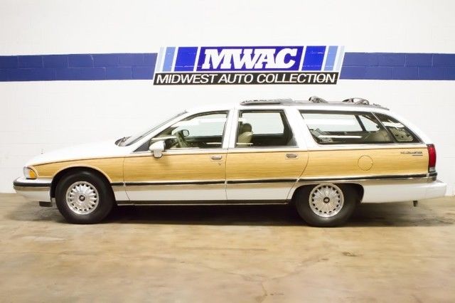 1994 White Buick Roadmaster Wagon