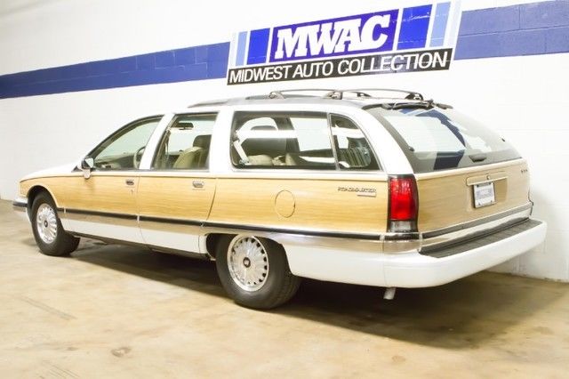 1994 White Buick Roadmaster Wagon