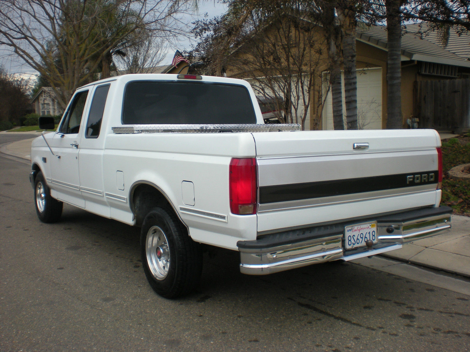 1994 White Ford F-150 Extended Cab Pickup