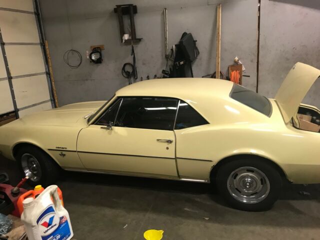 1967 Butternut Yellow Chevrolet Camaro Coupe