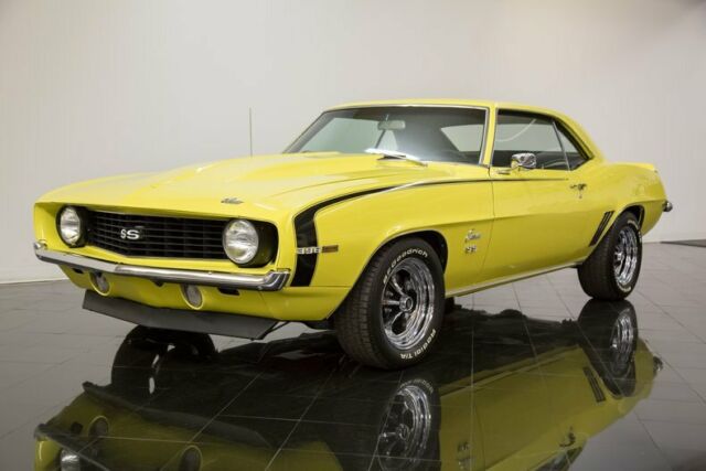 1969 Yellow Chevrolet Camaro Coupe