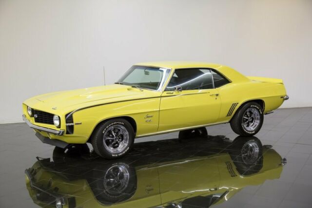 1969 Yellow Chevrolet Camaro Coupe
