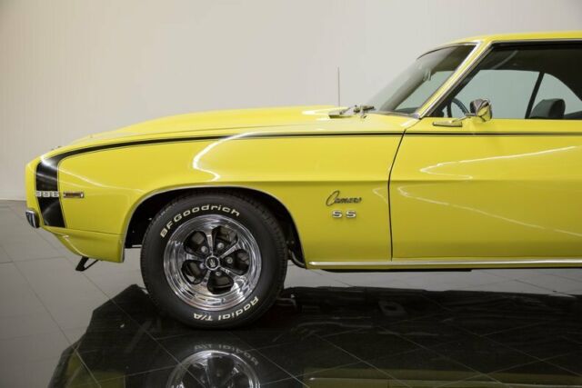 1969 Yellow Chevrolet Camaro Coupe