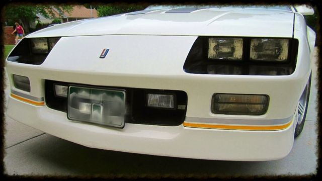 1990 White Chevrolet Camaro Convertible