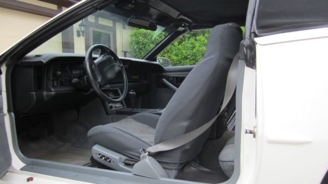 1990 White Chevrolet Camaro Convertible