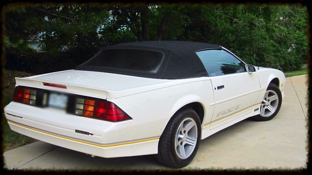 1990 White Chevrolet Camaro Convertible