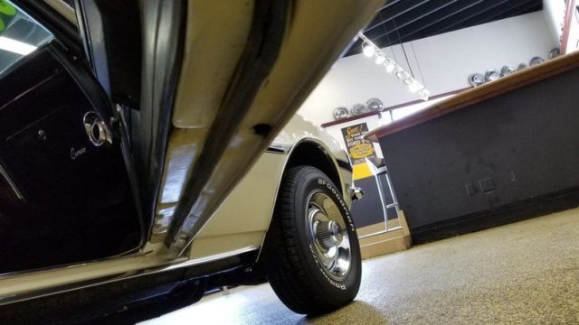 1968 Palomino ivory Chevrolet Camaro Coupe