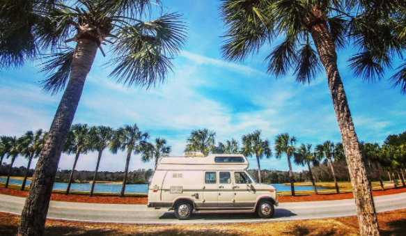 1991 Tan Ford E-Series Van Van Camper