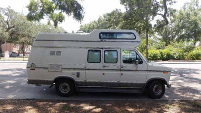 1991 Tan Ford E-Series Van Van Camper