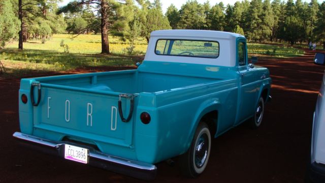 1959 blue/white Ford F-250 Standard Cab Pickup