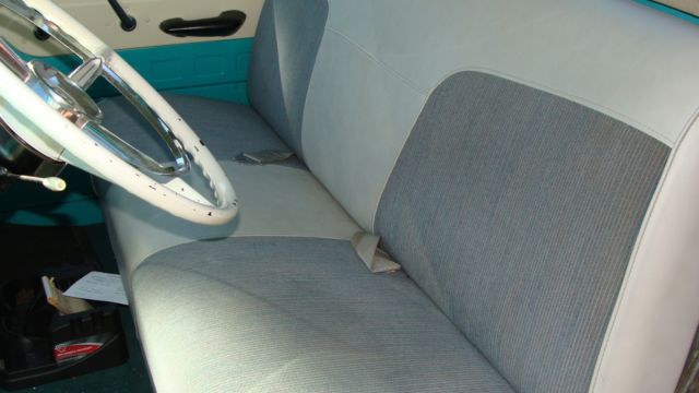 1959 blue/white Ford F-250 Standard Cab Pickup