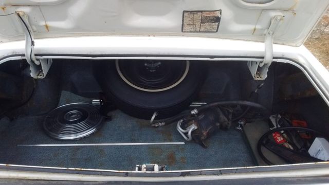 1972 White Chevrolet Capriceold Sport Sedan